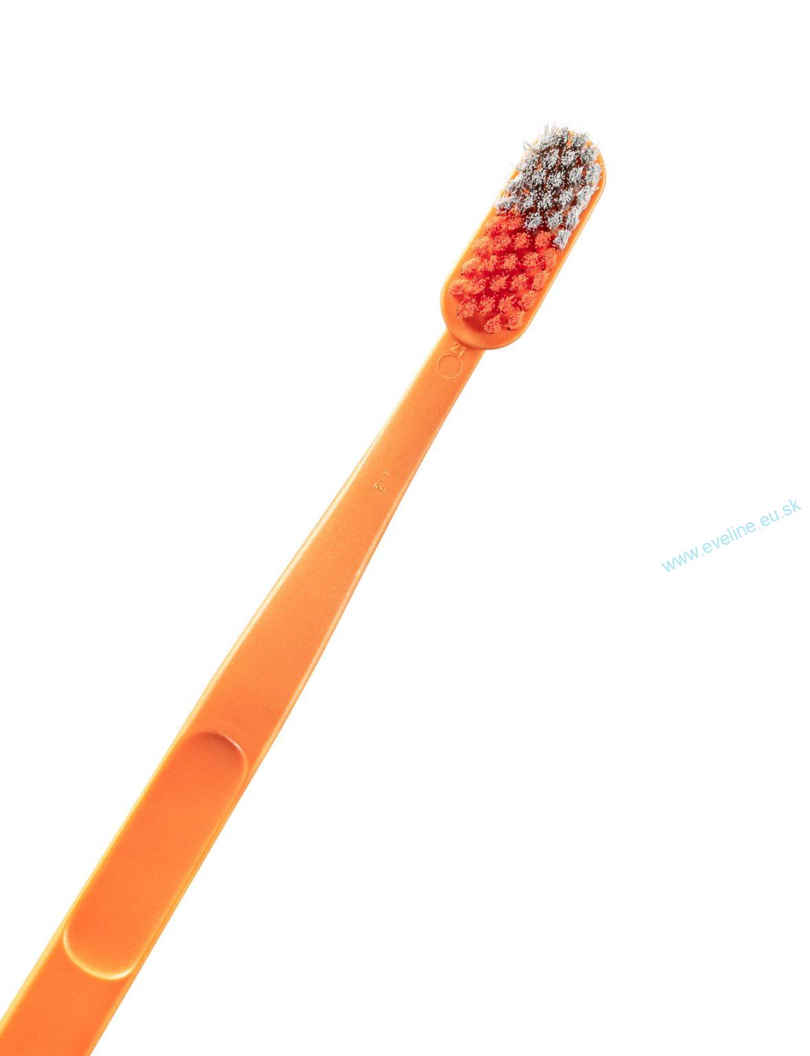 Zubná kefka Jordan Clean Smile - jemná, 1 balenie - 3 ks - mix farieb